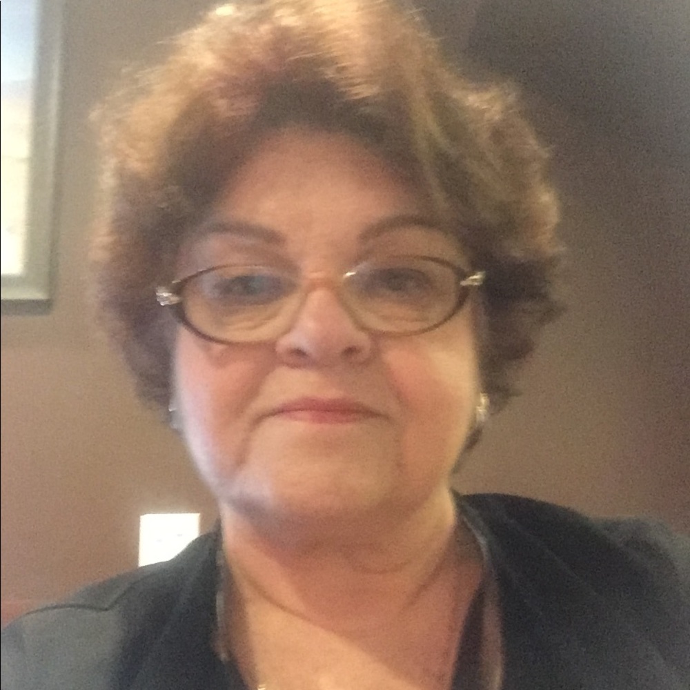 Meet your Posher, Carol